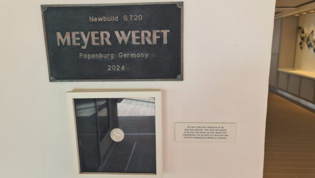 The ship builder plaque and special coin