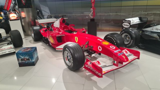2004 Ferrari F2004 Schumacher & Barrichello